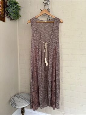 Umgee long vest Sleeveless Lace Panel in Mauve brown medium
